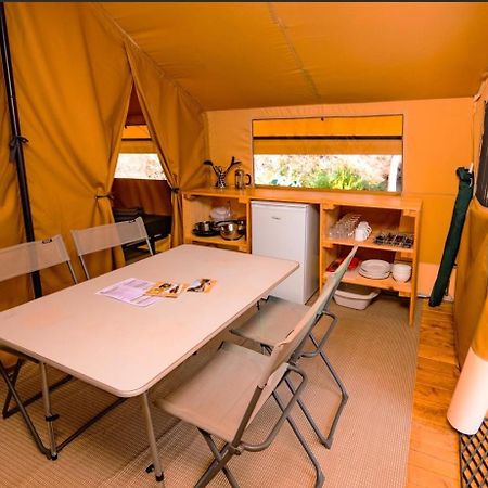 Hotel Camping Onlycamp Les Berges De L'Yonne Coulanges-sur-Yonne Exteriér fotografie